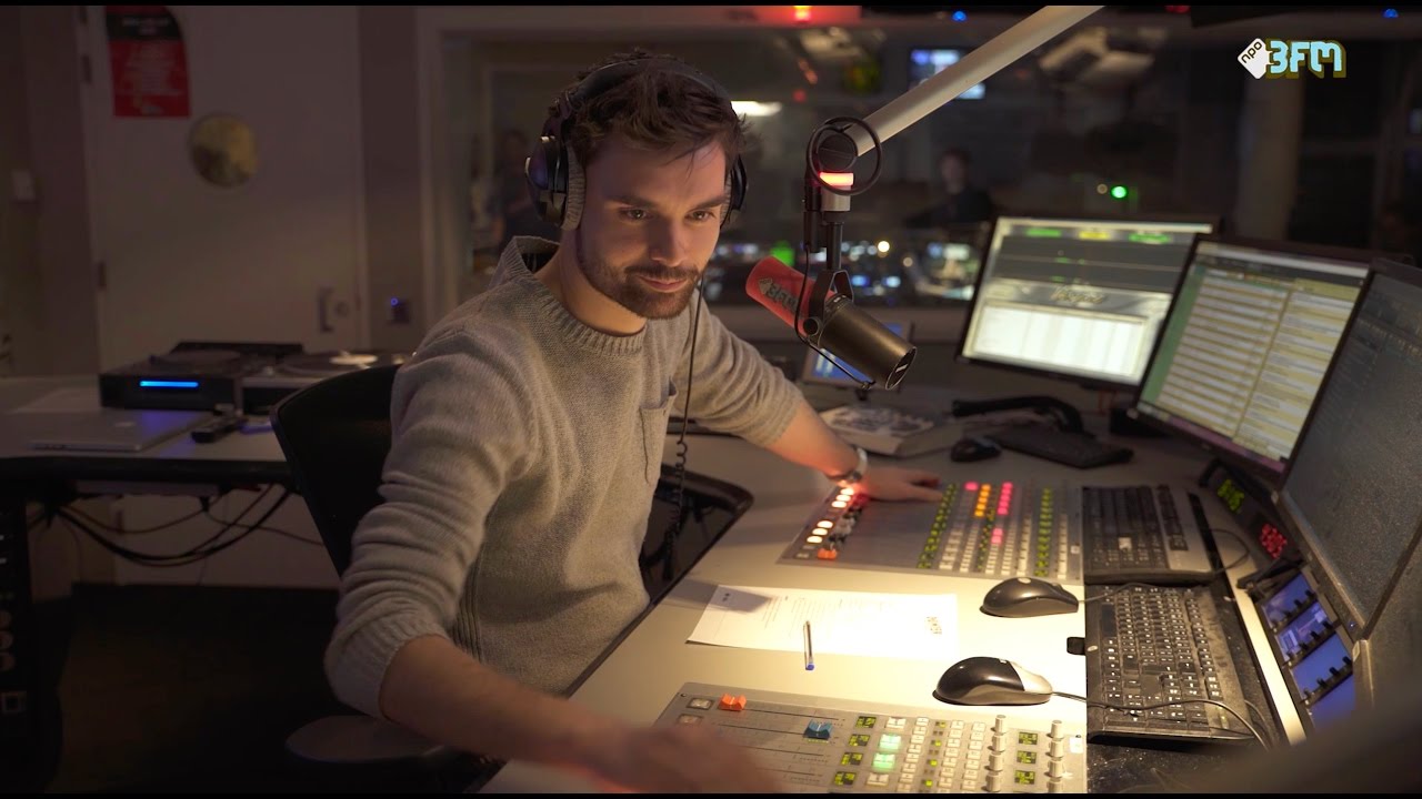 De allereerste nieuwe ochtendshow van het nieuwe NPO3FM