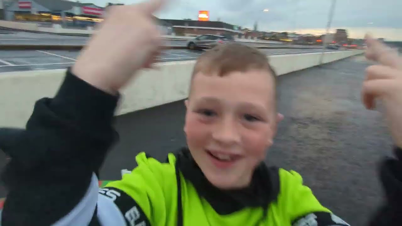 KIRKCALDY PROMENADE | We couldn't go LIVE :(
