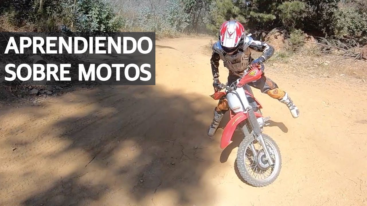 Cómo Conducir una Moto Enduro por Primera Vez! La Valentina Arriba de una Motocicleta!