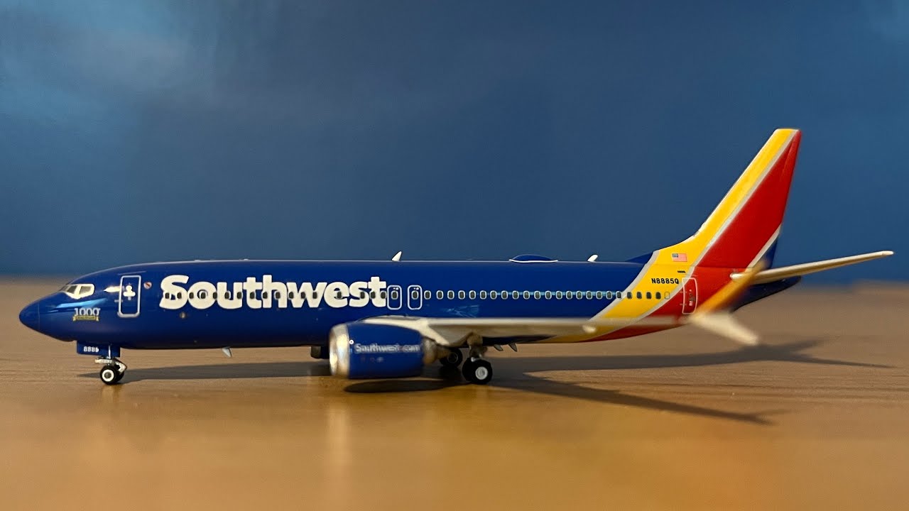 Phoenix Models - Southwest Airlines - 737 MAX 8 - 