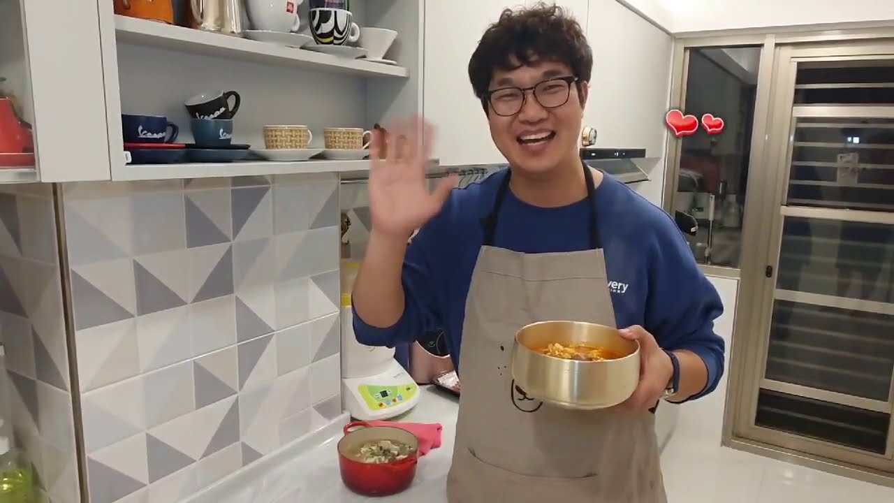 泡菜豆腐鍋+不辣的牛肉豆腐鍋, 傳統泡菜做好後的應用~~