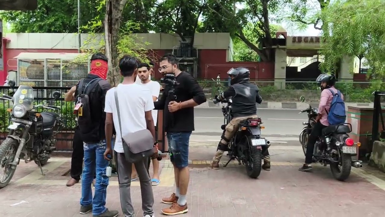 (15.08.2025) 79th Independence Day Ride | Ride to begin shortly | Royal Enfield Showroom |