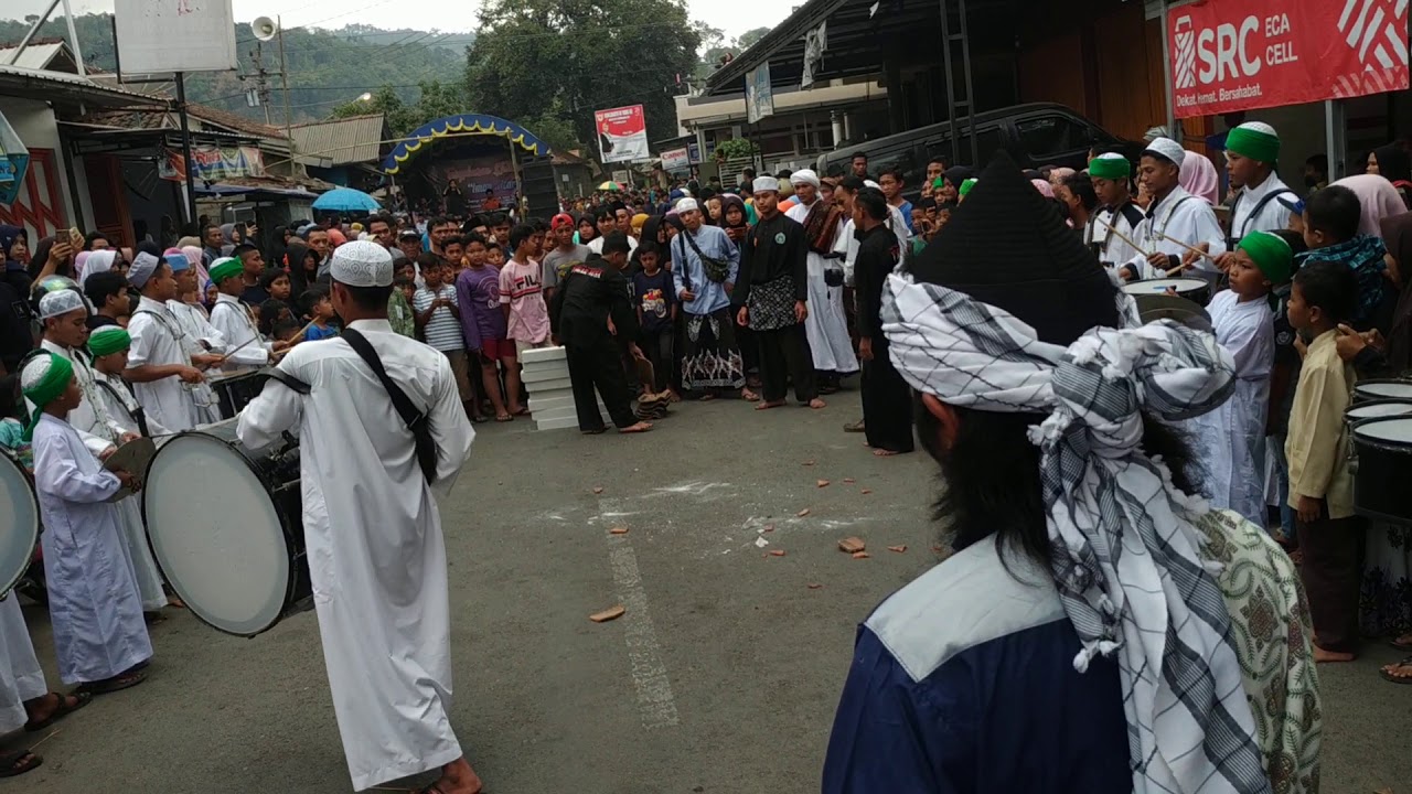 Drumband attholibiyah bumijawa