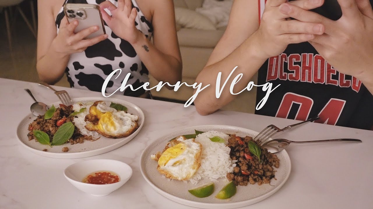 中式早午餐的两菜一粥 ｜他想念的泰式咖咆饭｜巴黎的战利品！曼谷的一些衣服 Vlog #45