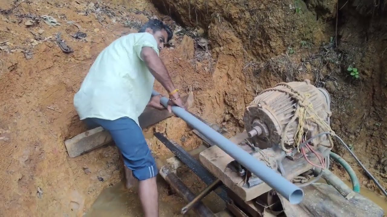 ಮಣ್ಣಿನೊಳಗೆ ಅಡ್ಡ ಬೋರ್ವೆಲ್ ಸಂಪೂರ್ಣ ವಿಡಿಯೋ ನೋಡಿ 