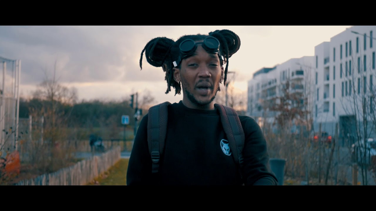 YaYa MOMM - Calendo (Clip Officiel)