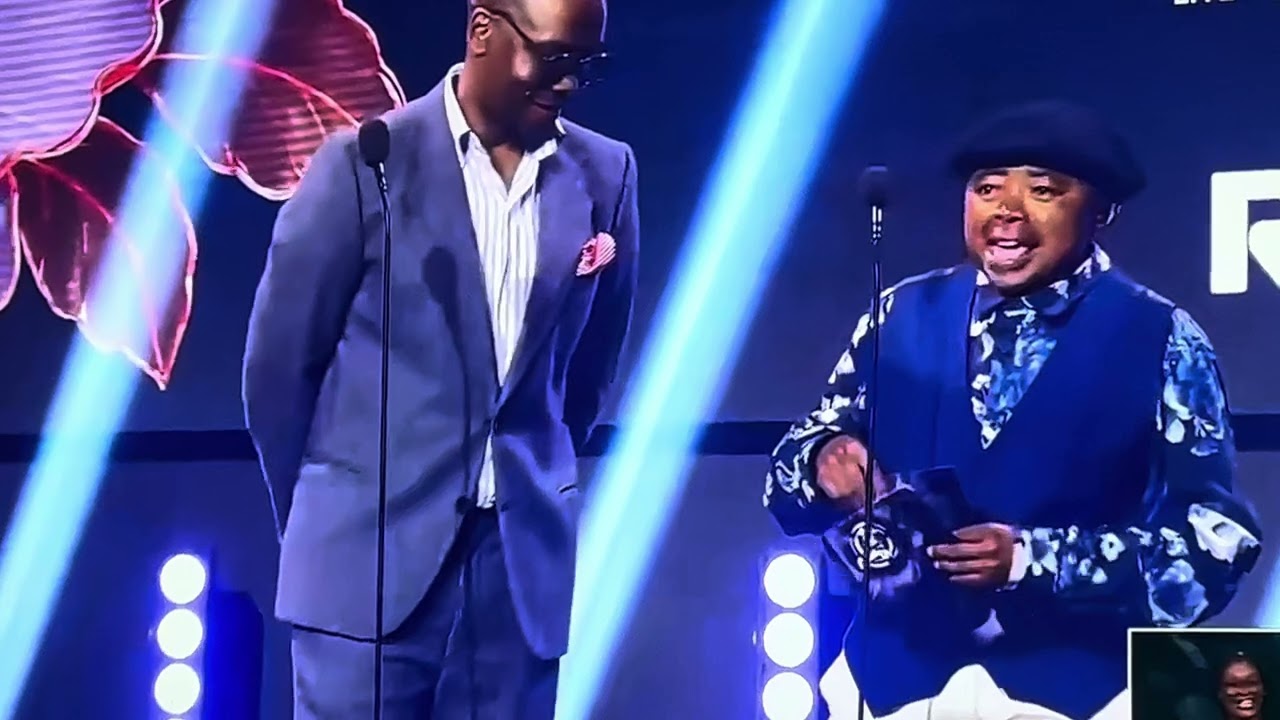 Makhadzi winning an award @sama31