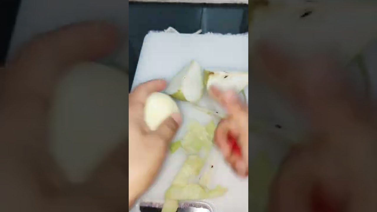How to Peel Pear #shorts #asmrvideo #howto #peeling #pear #fruit #how #asmr