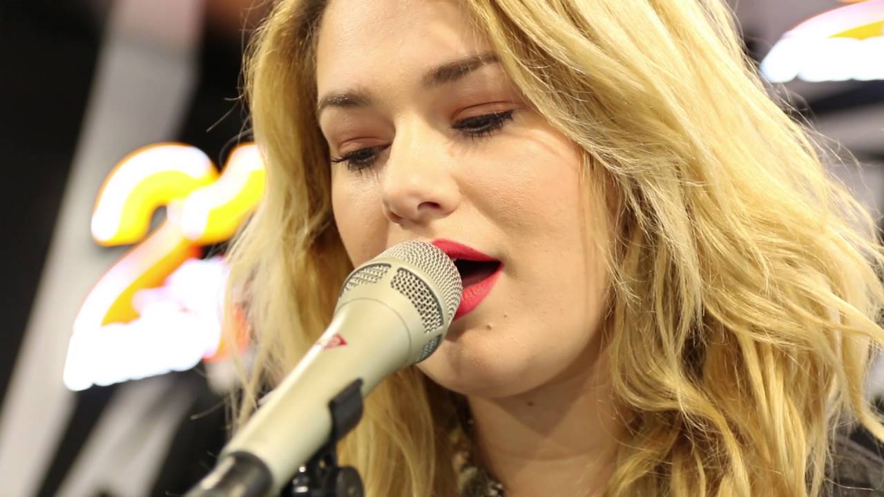 Feli - Va Urma (LIVE @ Radio 21)