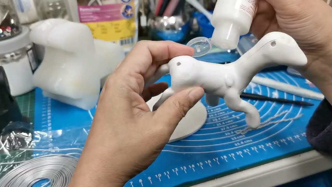 Sculpting Cerberus using the Super Not Another Crap Kit Part  1! #nerdecrafter  #nerdebox