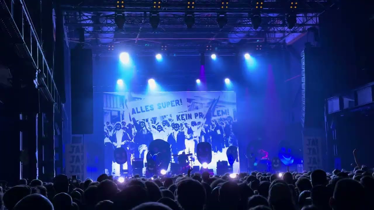 Team Scheisse - Erwachsenencosplay (Live | Palladium | Köln | 2025)
