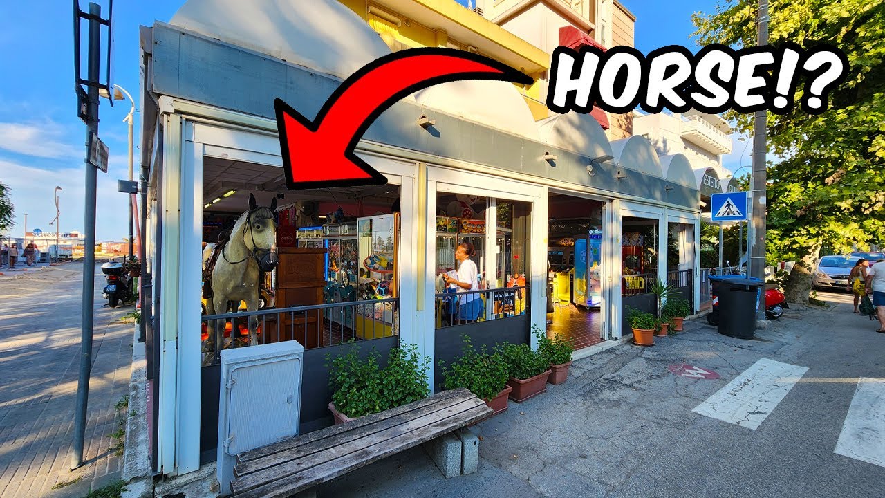 Arcade Tours: GIANT HORSE!? @ Sala Giochi Marebello (Rimini, Italy) 🇮🇹