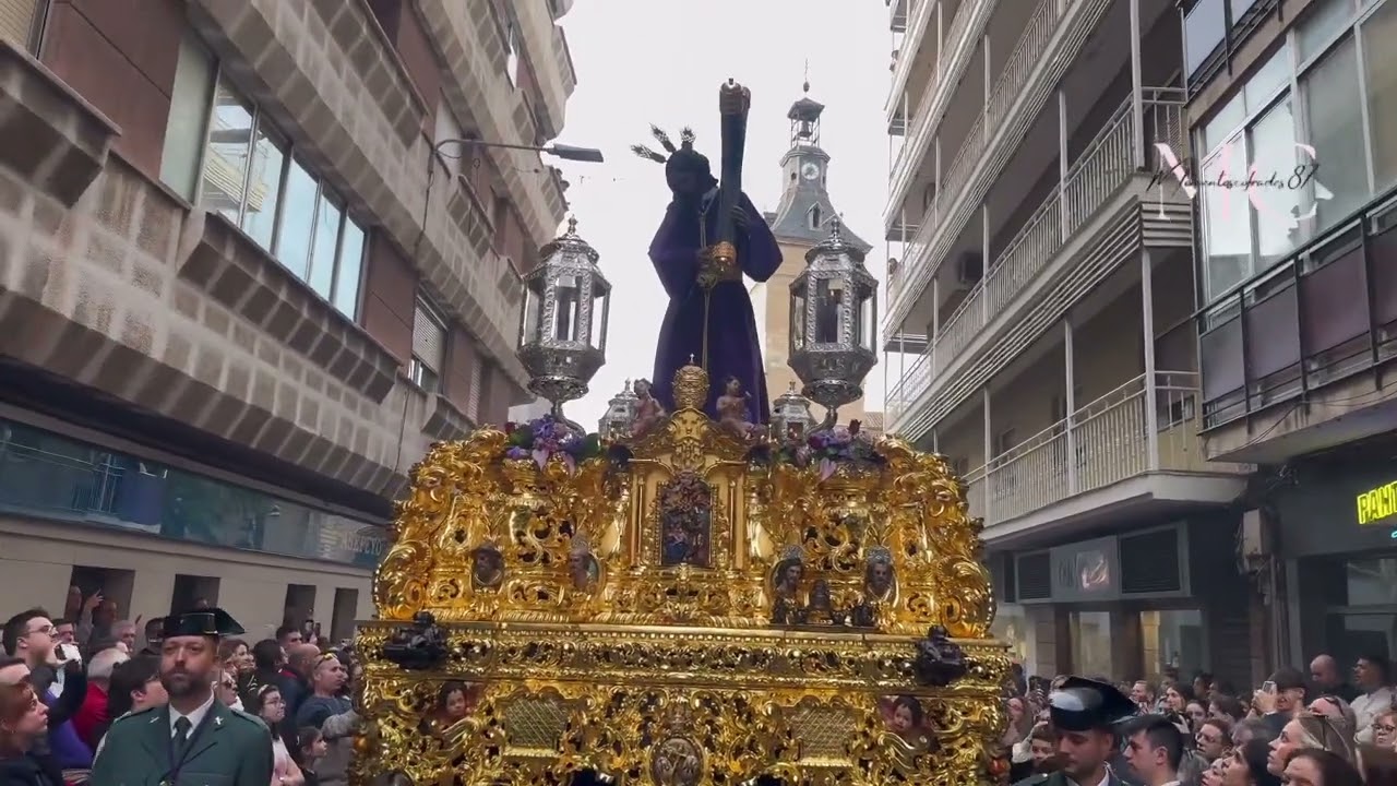 Nazareno Ciudad Real junto a A M Pasión de Linares “ Con alma de Caminante “