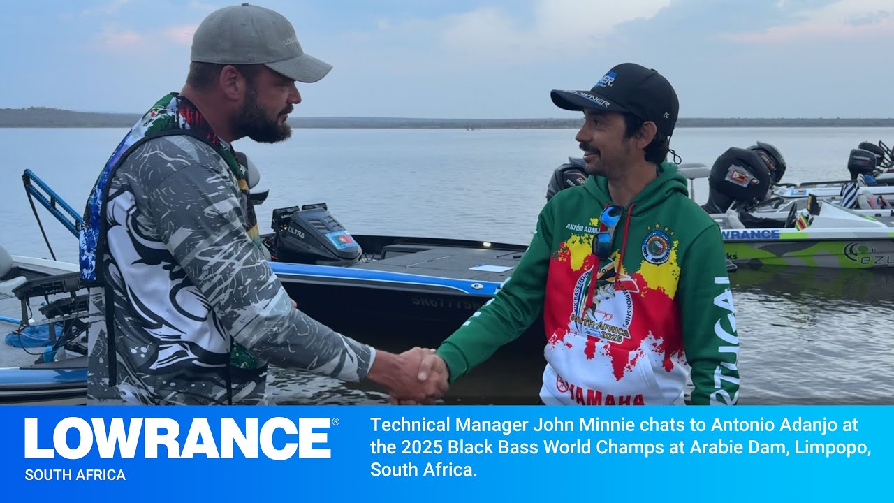 John Minnie chats to Antonio Adanjo from Portugal at the 2025 Black Bass World Champs Arabie Dam.
