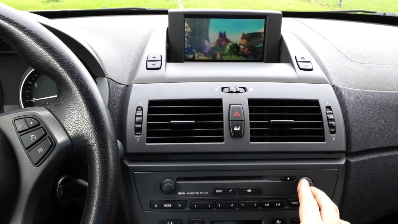 BMW E83 + Raspberry Pi + OpenELEC + PiBus