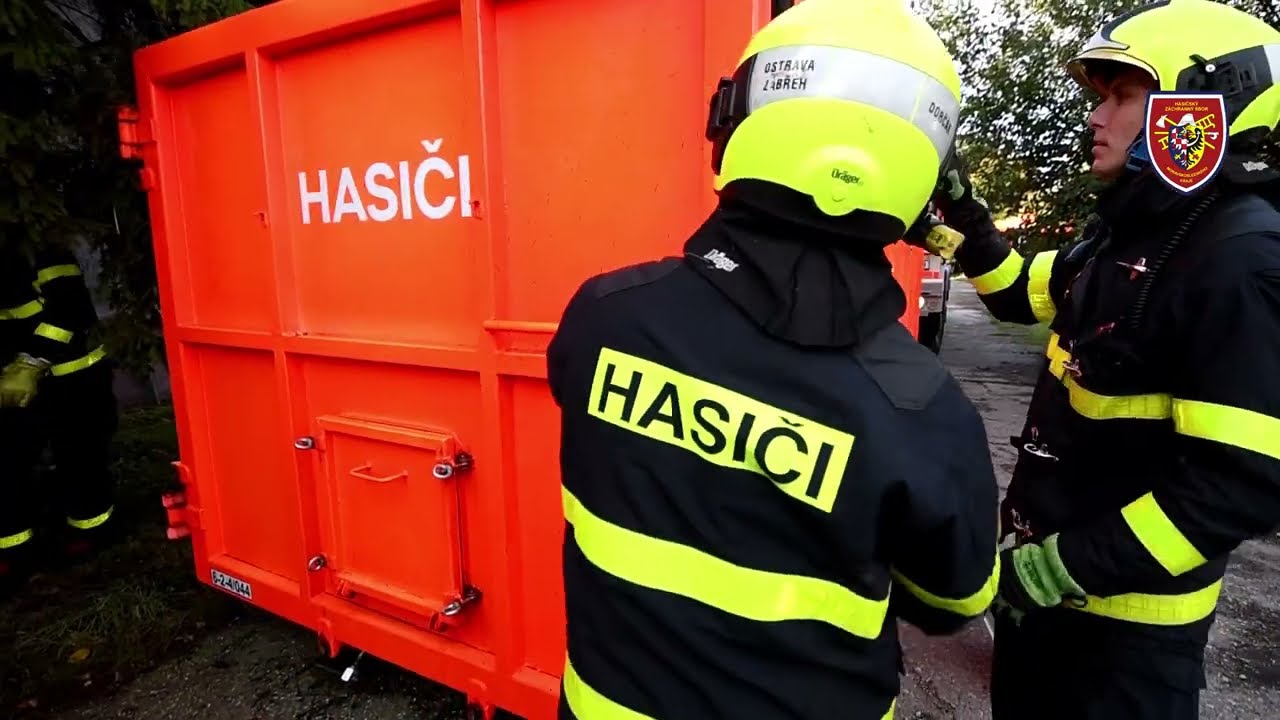 23.10.2023 Hasiči cvičili zásah u požáru vozidla s alternativním pohonem | HZS MSK