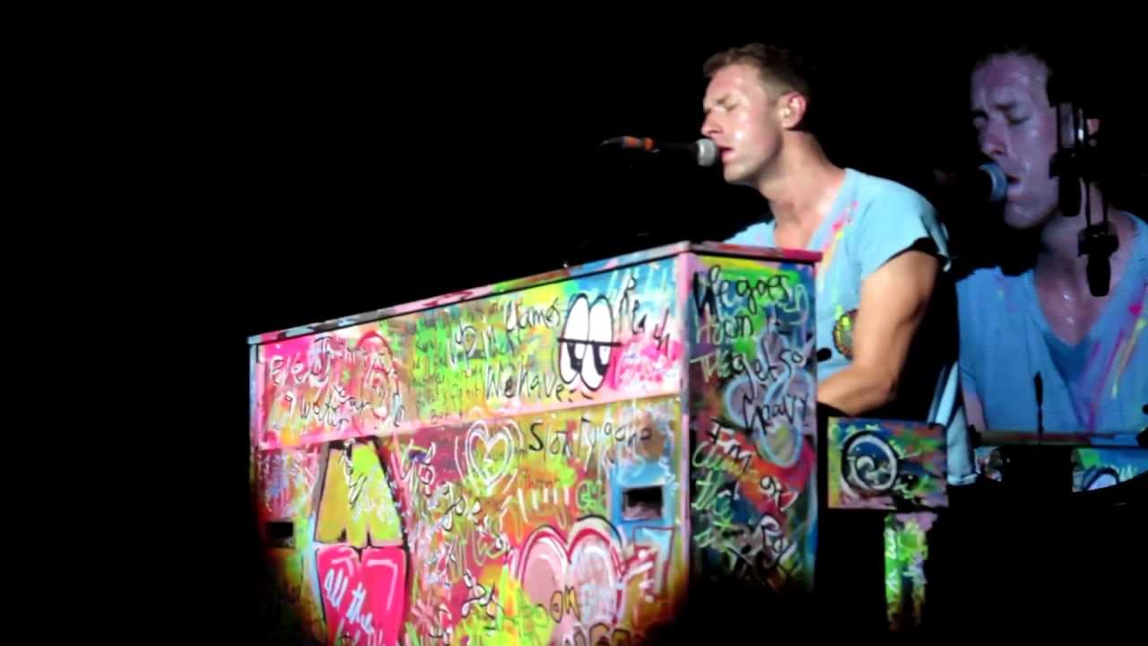 Coldplay - Up In Flames(Live Hannover 22.09.2012)