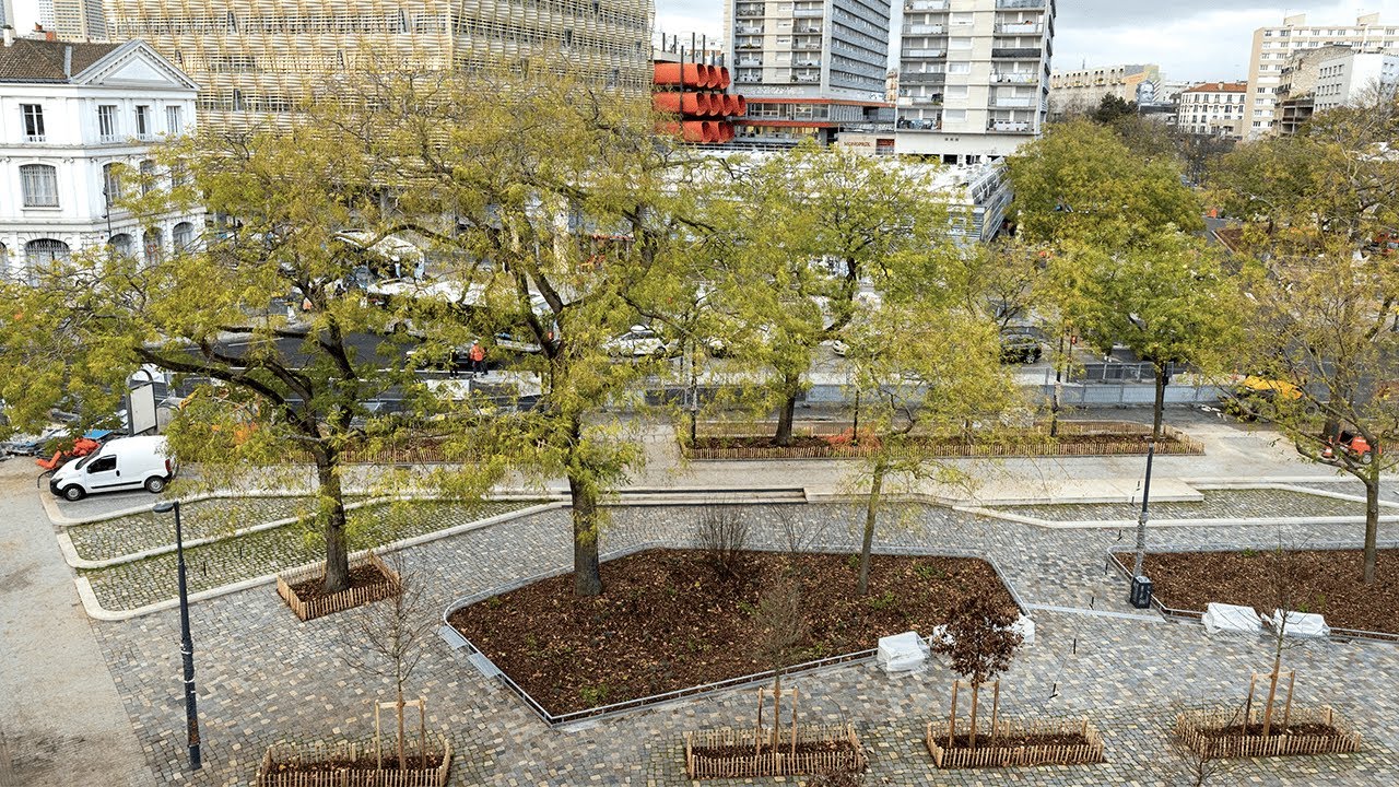 Réaménagement de la place de la Croix-de-Chavaux à Montreuil (Seine-Saint-Denis)