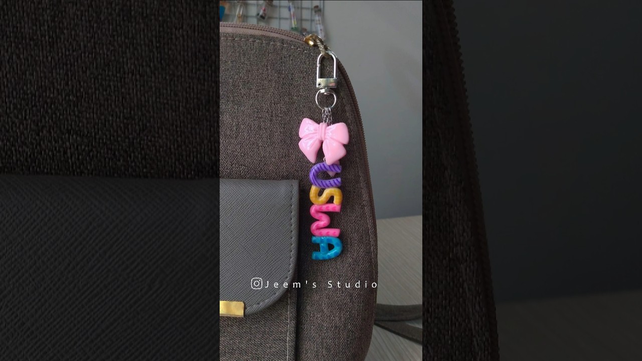 Брелок с именем из глины своими руками #diy #clay #shorts