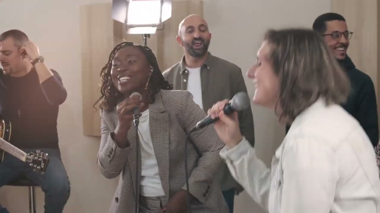 Jésus tu es là - Marie-Laure N'Doumi (feat Priscille Lawson)