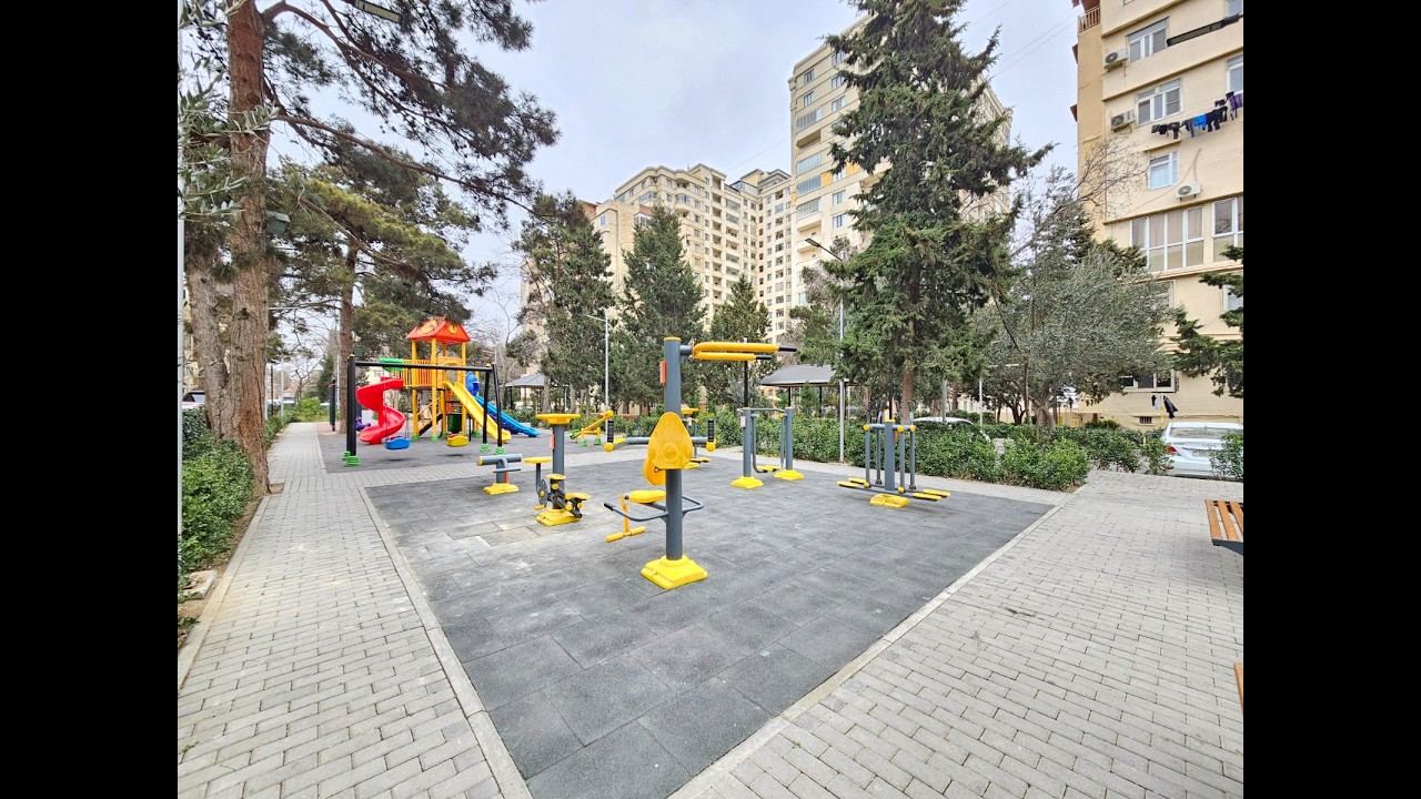 ABAD HƏYƏTLİ MƏNZİL! Binəqədi ray., 7-ci mikrorayon 140000 azn, 3 otağa düzəlmə. 070 924 29 30.