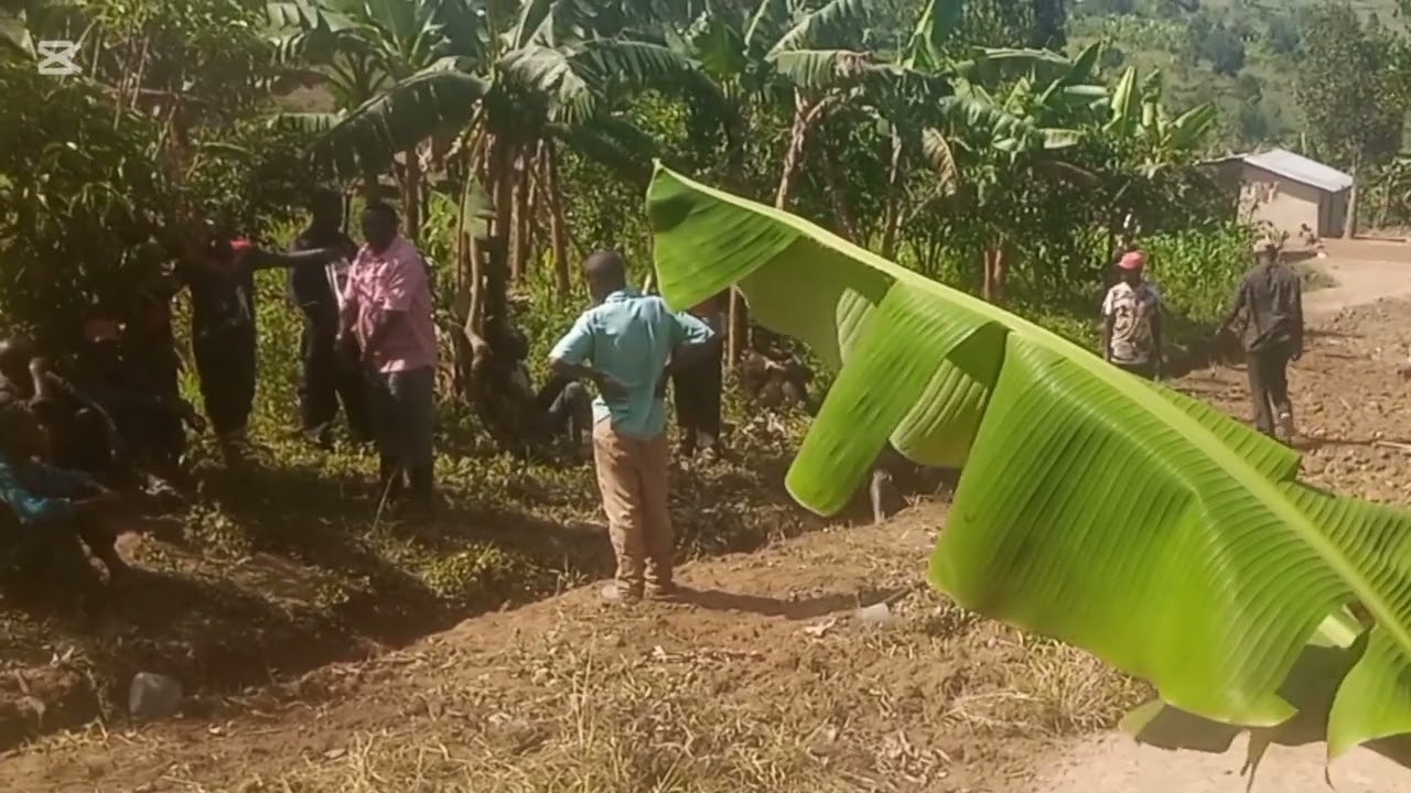 BWETUBALONDA LWAKI TEMUDA??? ABALONZI MU BWEYONGEDDE PARISH #viralvideo 