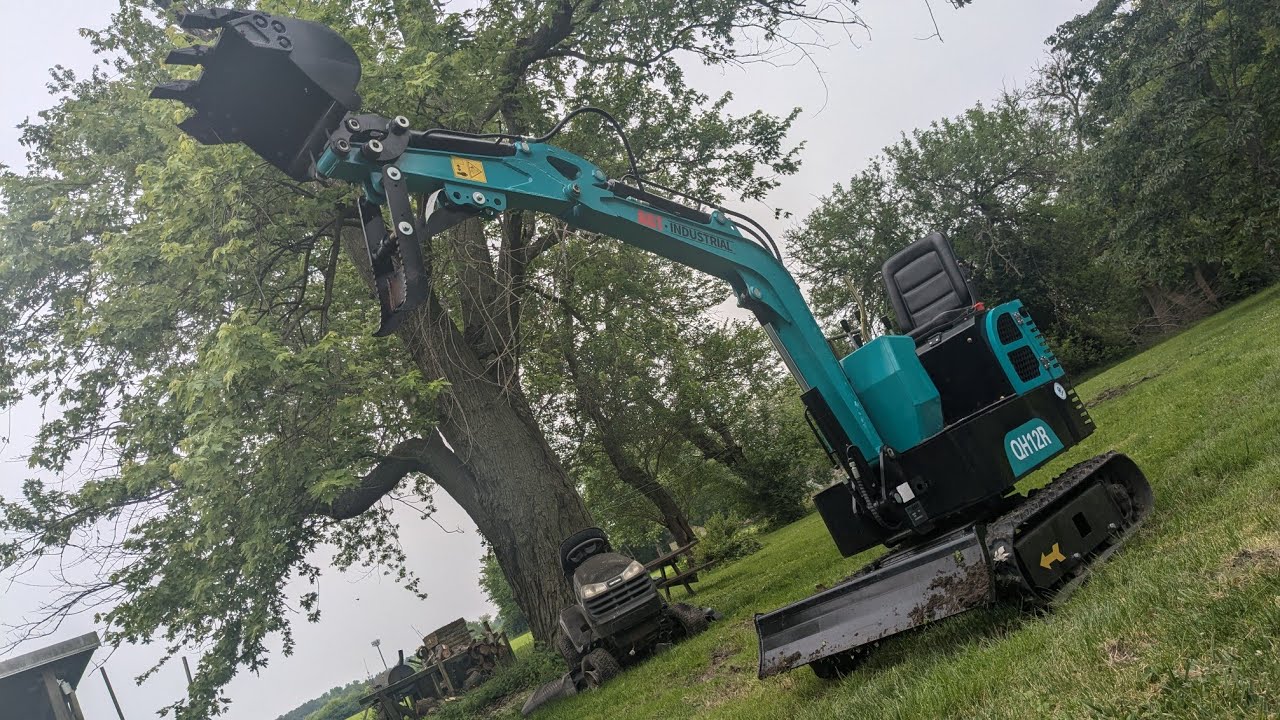 Check out my new AGT QH 12r mini excavator... 