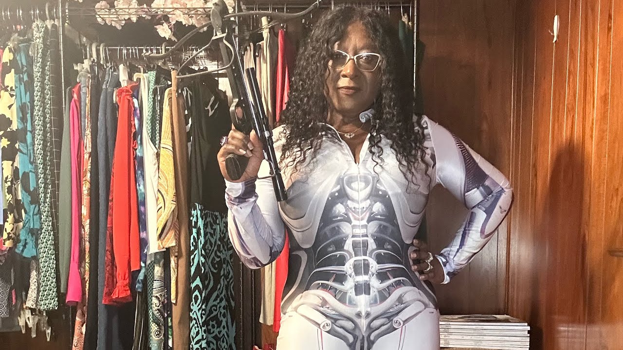 Cyborg Catherine to save the world