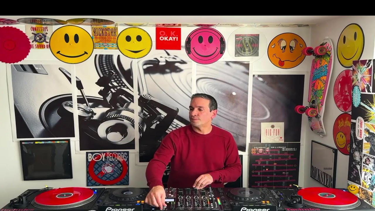 Serious Deep House  @ Show  # 245
