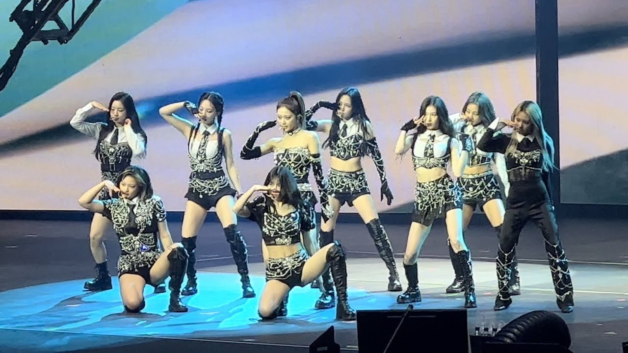 TWICE 5th World Tour 'Ready To Be' in Houston Day1 『Set Me Free』『I Can't Stop Me』