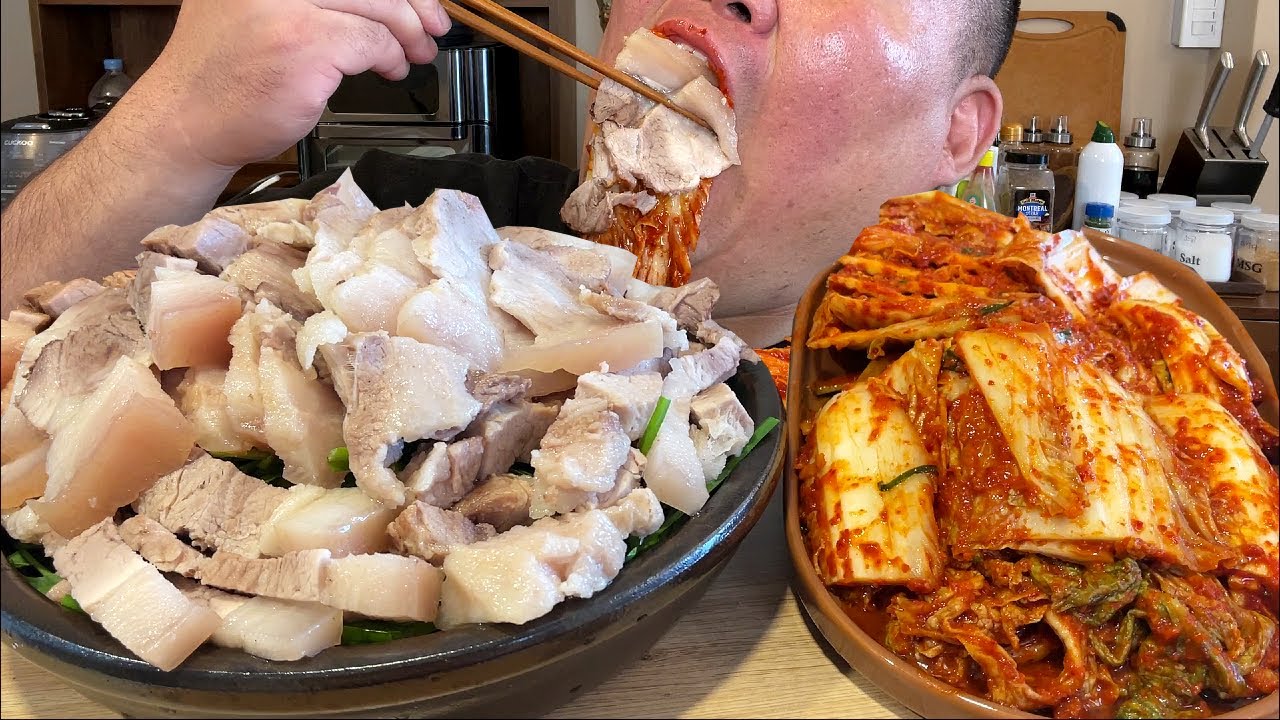 푸우표 앞다리보쌈+생김치+쌀밥 허겁지겁 한식요리 먹방 입니다 MUKBANG