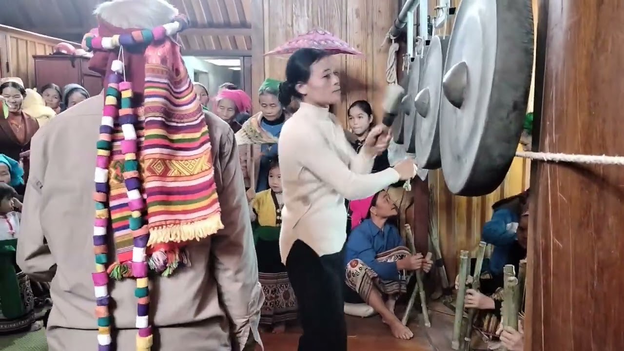 LỄ HỘI XĂNG KHAN, MỘT PHONG TỤC TẬP QUÁN LÂU ĐỜI CỦA NGƯỜI DÂN TỘC THÁI PHÍA TÂY NGHỆ AN