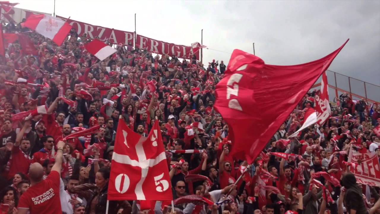 Perugia-Frosinone 1-0 Pre-partita, Coreografia, Cori e Post-partita nel Centro Storico!