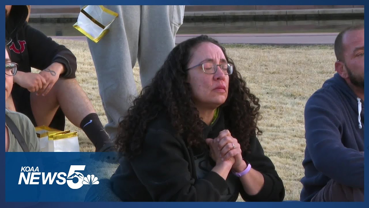 Pueblo community gathers to remember those lost in the I-25 crash
