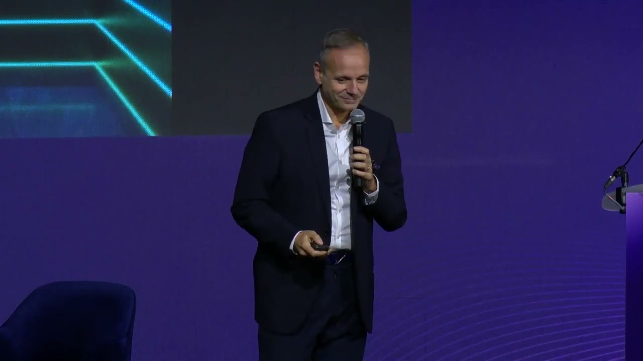 𝗥𝗲𝗹𝗮𝘁𝗶𝗼𝗻 𝗰𝗹𝗶𝗲𝗻𝘁, 𝗶𝗻𝗳𝗹𝘂𝗲𝗻𝗰𝗲, 𝗽𝗲𝗿𝘀𝗼𝗻𝗮𝗹 𝘀𝗵𝗼𝗽𝗽𝗲𝗿 : 𝗖𝗼𝗺𝗺𝗲𝗻𝘁 𝗹𝗲 𝗿𝗲𝘁𝗮𝗶𝗹 𝘀𝗲 𝗿𝗲́𝗶𝗻𝘃𝗲𝗻𝘁𝗲