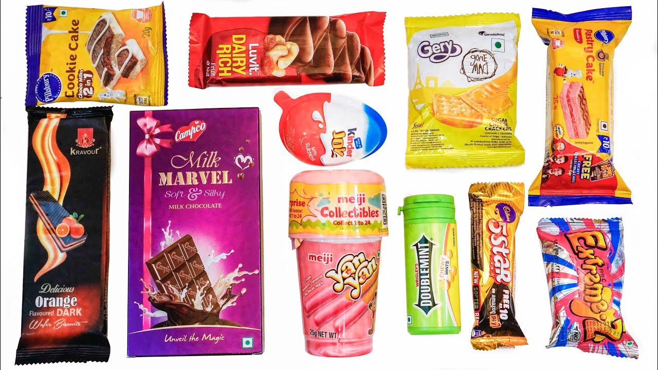 Kinder Joy And Some Candies, cookie cake, pastry cake, meiji collectibles
