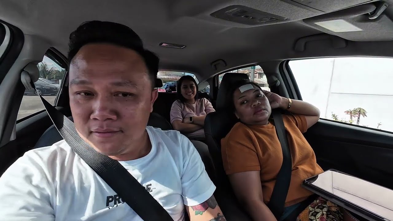 SANDRAMUKI RASA NAK PENGSAN PERJALANAN PERGI KE KUCHING // SELAMAT SAMPAI DI RUMAH DEXTER NGABONG /