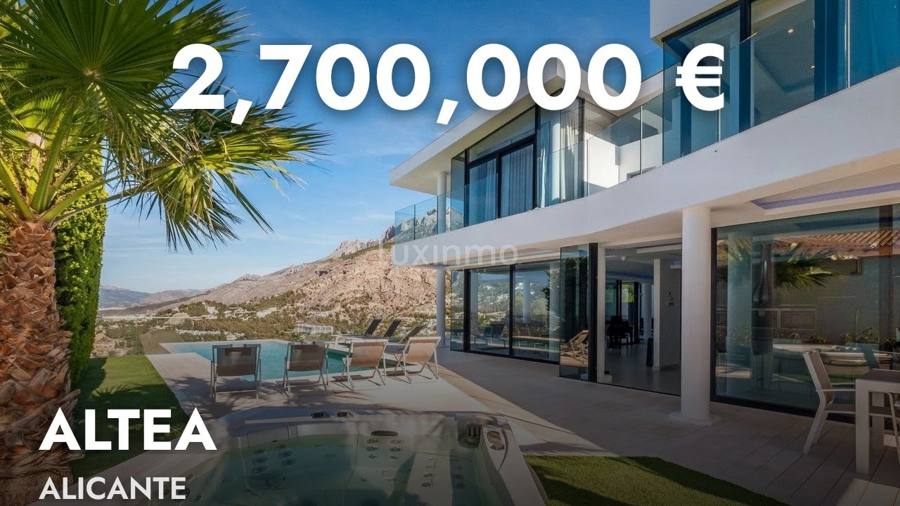 Впечатляющая вилла с видом на море в Альтеа Хиллс - Luxinmo Real Estate