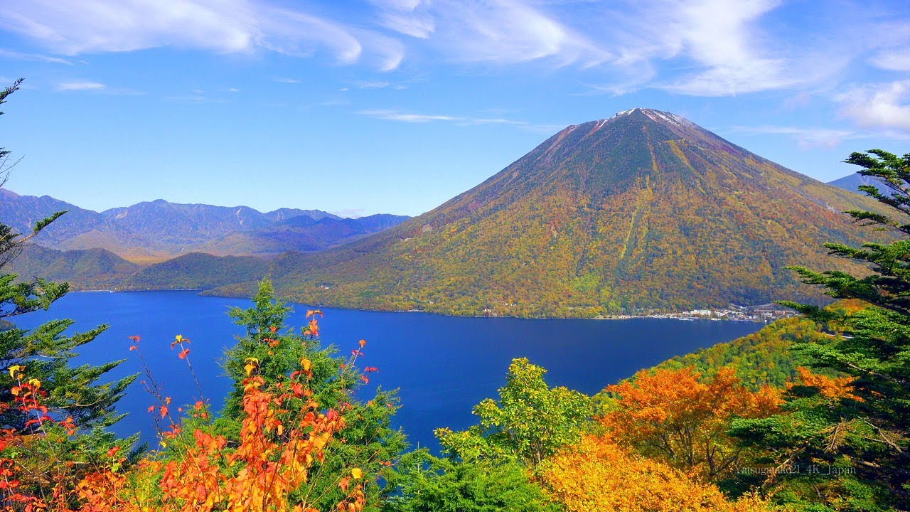 4K映像 絶景紅葉「奥日光の紅葉・中禅寺湖・男体山・八丁出島」中禅寺湖展望台から撮影 autumn leaves japan 美しい四季 秋 栃木県日光市 10月中旬 もみじがり 絶景自然風景