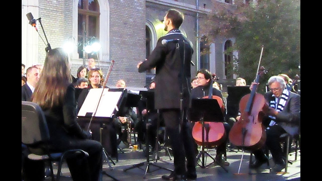 Slava Tie Studentie - Symphonic Orchestra And Peluza Sepcile Rosii - U Cluj