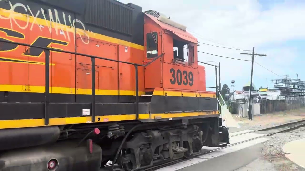 BNSF 3039 leads the 748 Job to the Alcoa Yard and El Segundo Yard after passing Sepulveda Blvd 