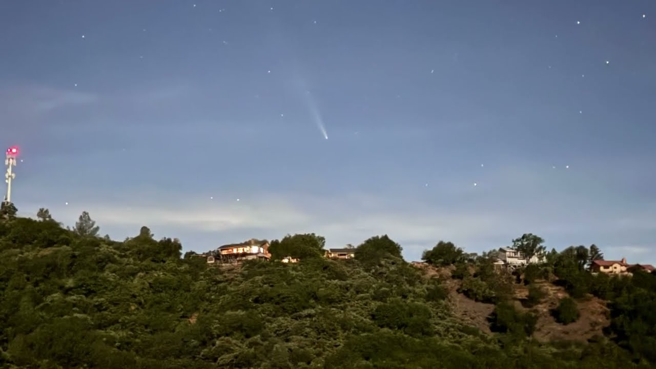 October 20, 2024, 最亮彗星C/2023 A3 (Tsuchinshan–ATLAS)，又稱紫金山-阿特拉斯彗星或紫金山彗星，2024年9月27日，彗星經過近日點。CA Sonora 