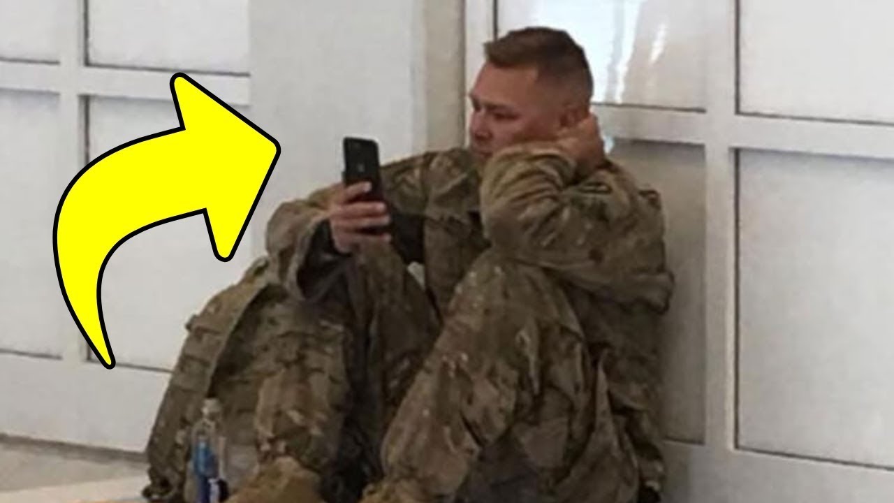 Flughafenmitarbeiter entdecken einen weinenden Soldaten, dann hörten sie, lasst ihn nicht an Bord...