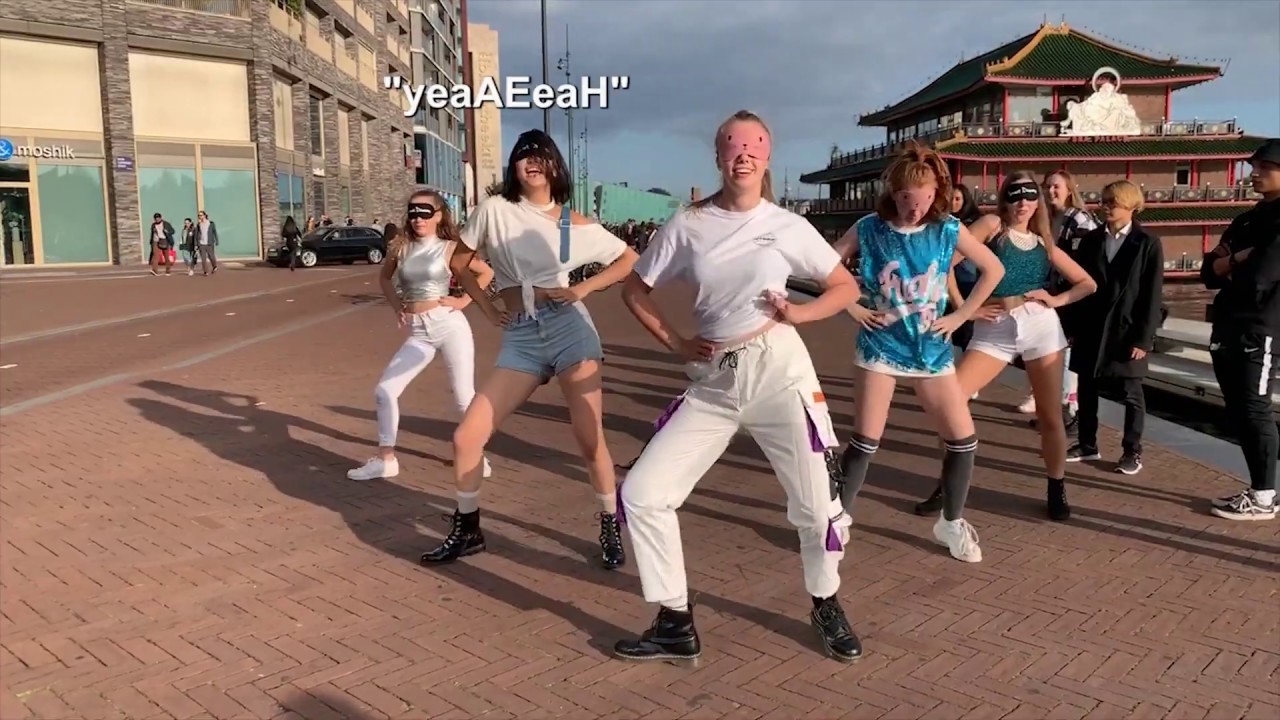 [KPOP IN PUBLIC] ITZY - ICY Blindfolded Challenge