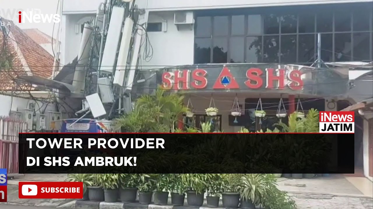 Tower Provider Roboh di Surabaya, Timpa Mobil Parkir, Tidak ada Korban Jiwa