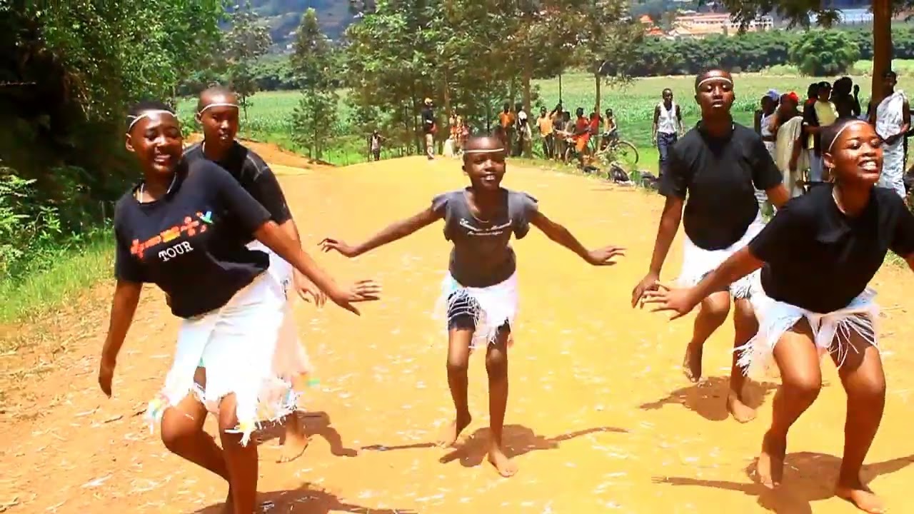 Amariza Troupe Family traditional dance 2025