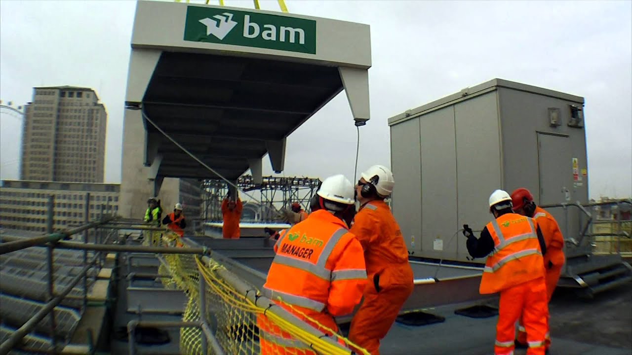 Lifting of cooling plant at London Waterloo Station