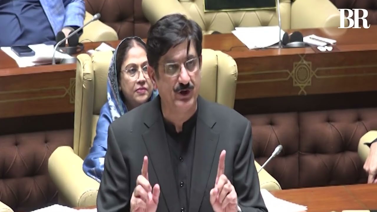 Sindh CM announces compensation, loans, and rebuilding of Gul Plaza after fire