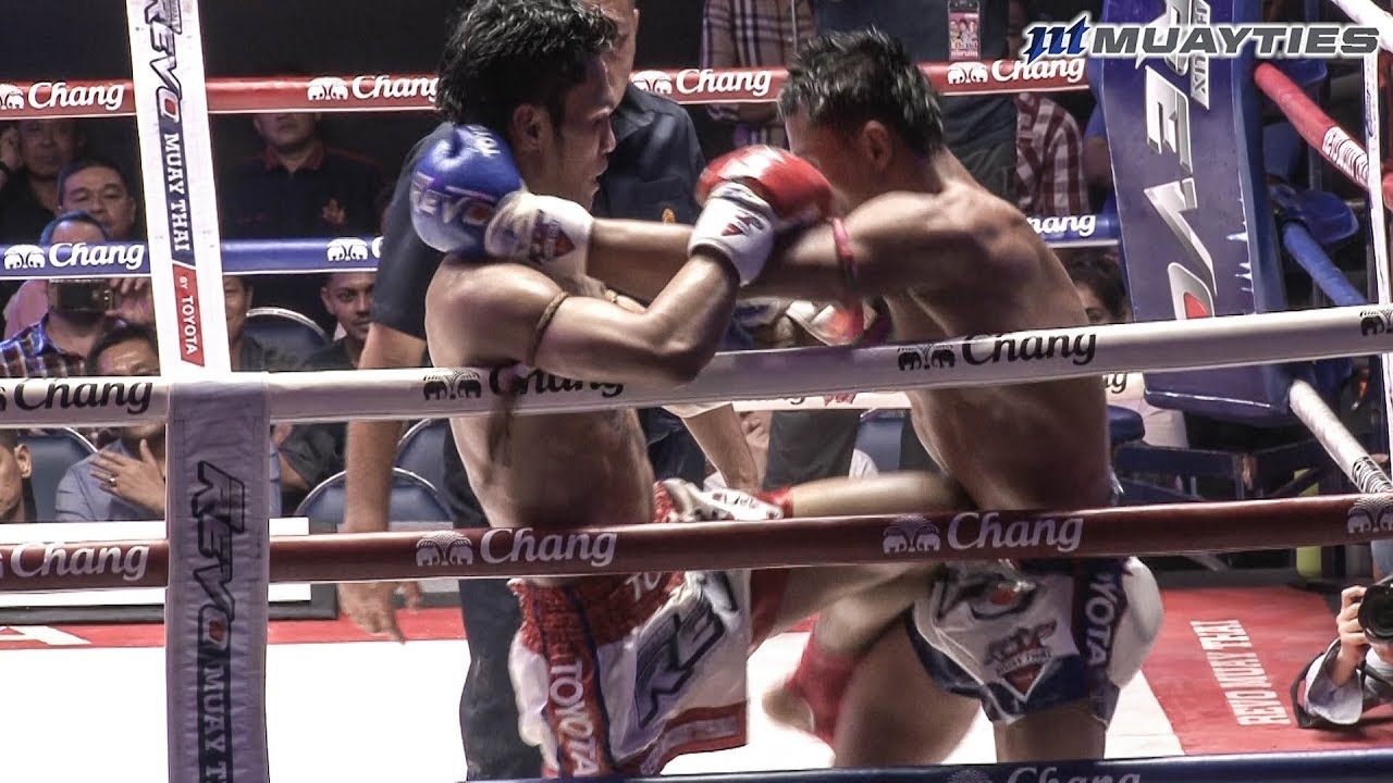Muay Thai - Suakim vs Mongkondetlek (เสือคิม vs มงคลเดชเล็ก), Lumpini Stadium, Bangkok, 5.6.18