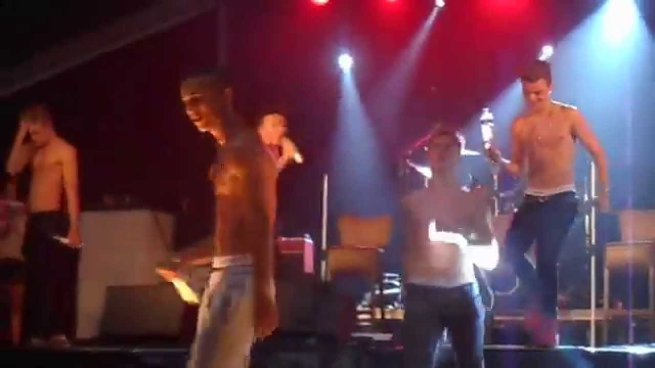 B-Brave - Als Je Van Mij Bent Shirtless @ Dronten
